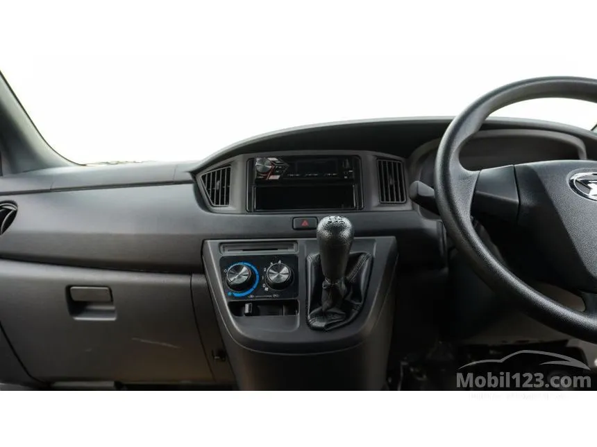 2024 Daihatsu Sigra D MPV
