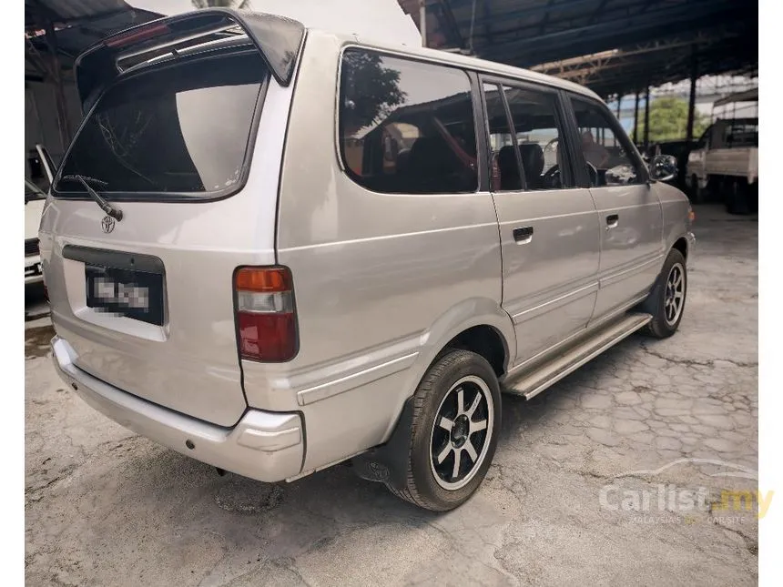 2000 Toyota Unser GLi MPV