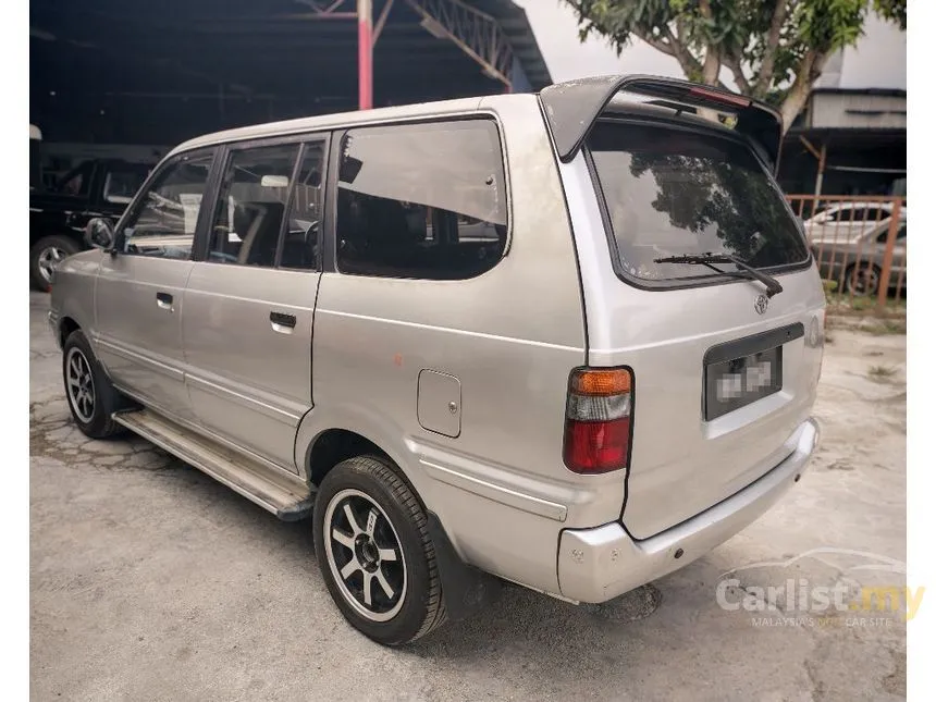 2000 Toyota Unser GLi MPV