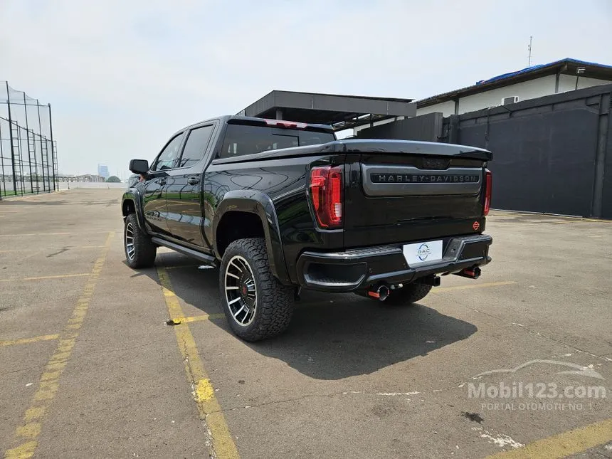 2025 GMC Sierra 1500 V8 Denali Ultimate Dual Cab Pickup