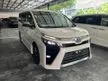 Recon 2018 Toyota Voxy 2.0 ZS Kirameki ** BABY VELLFIRE / ROOF DIGITAL AIR COND / ROOF SPEAKERS / TIPTOP CONDITION ** FREE 5 YEAR WARRANTY ** OFFER OFFER **