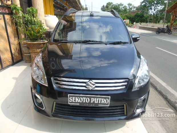 Suzuki Ertiga  Mobil  bekas  dijual  di Kediri  Jawa timur 