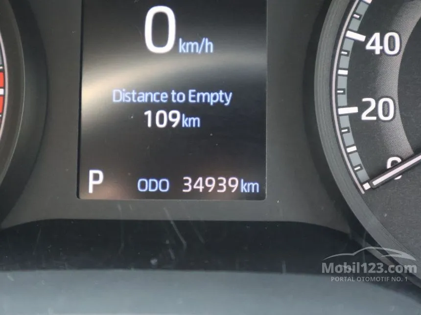 2023 Toyota Kijang Innova Zenix G (Premium Color) MPV