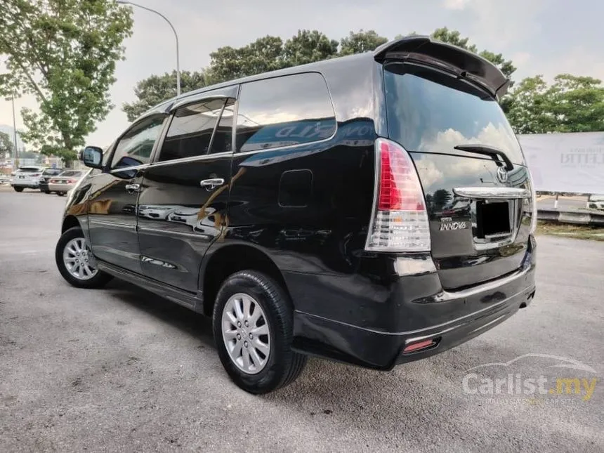 2010 Toyota Innova G MPV