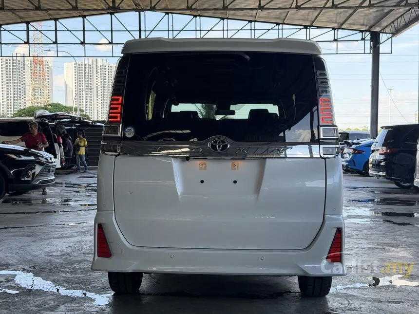 2021 Toyota Voxy ZS Kirameki III Edition MPV