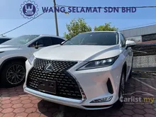 2021 Lexus RX 300 2.0 Luxury RARE UNITS // 15k KM ONLY // 4WD // BLK LEATHER // REAR PS