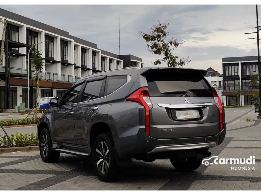 2017 Mitsubishi Pajero Sport Dakar 4X2 SUV