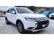 Used 2016 Mitsubishi Outlander 2.4 (A) ORIGINAL MILEAGE ORIGINAL PAINT .. LEATHER SEAT SUNROOF .. GOOD CONDITION TRUE YEAR - Cars for sale