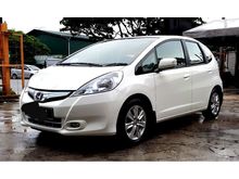2013 Honda Jazz 1.3 Hybrid EXTRA leather seat/honda solar tint