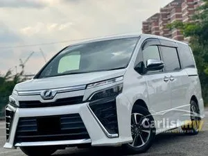 2018 Toyota Voxy 2.0 ZS Kirameki Edition MPV Facelift Model / Dual Power Sliding Door / Reverse Camera / Push Start / Pre-Crash / Land Keep Assit /