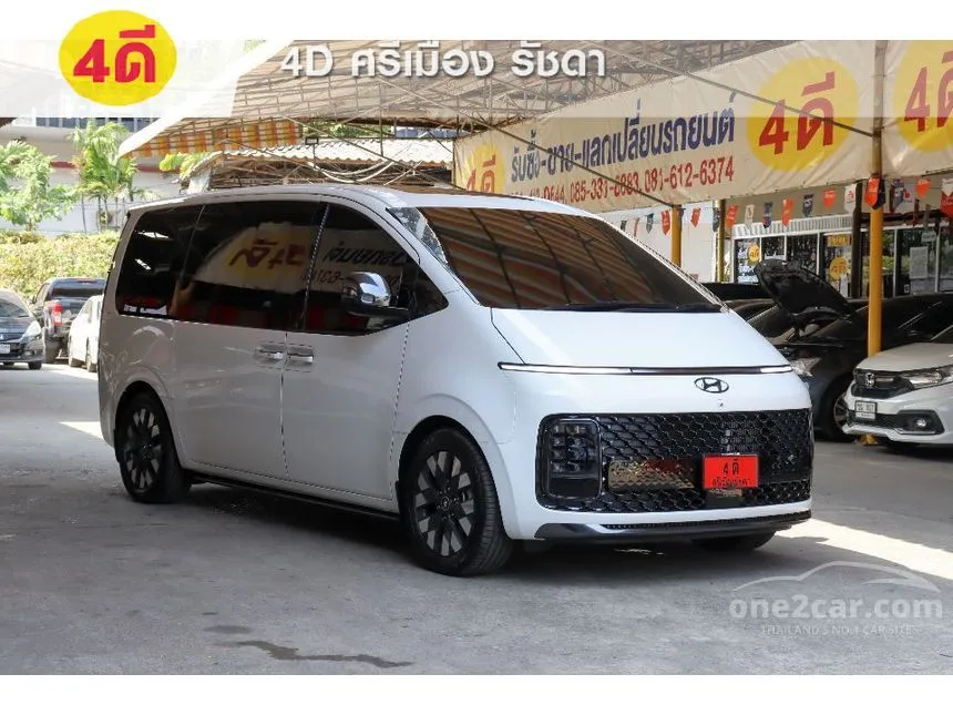 2023 Hyundai Staria Premium Van