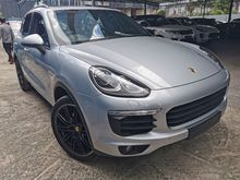 2016 Porsche Cayenne 3.0 Diesel With Panroof,Bose Sound System,Air Matic,,2xMemory Seats,PCM,PASM Silver Colour