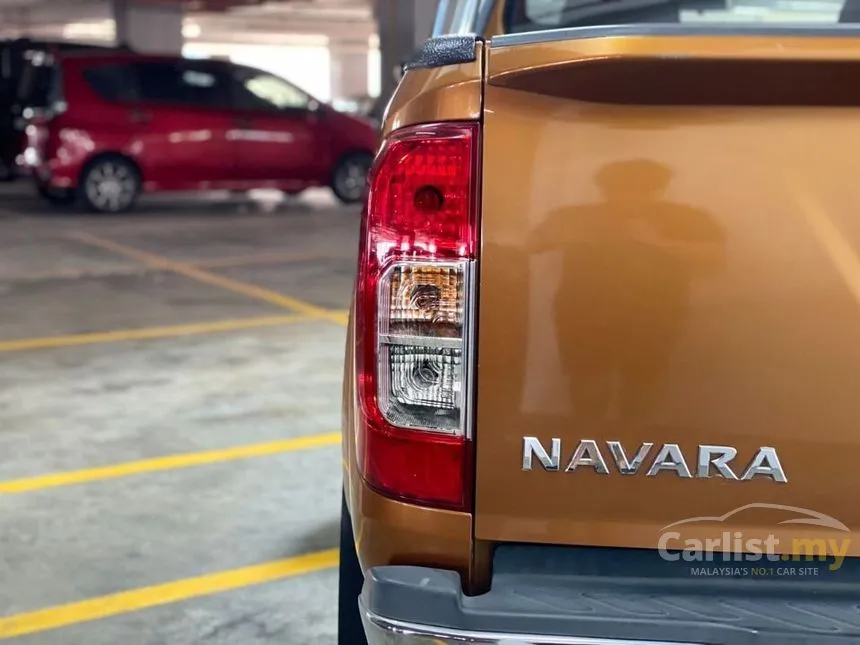2019 Nissan Navara NP300 V Dual Cab Pickup Truck