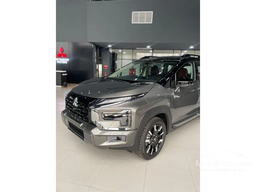 2026 Mitsubishi Xpander Cross Premium (Green Bronze Metallic Two Tone) MPV