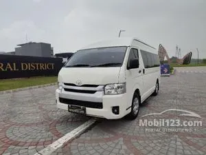 2024 Toyota Hiace 3.0 Commuter Van
