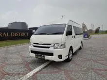 2024 Toyota Hiace 3.0 Commuter Van. TERMURAH. KONDISI SEPERTI BARU. 1RB KM. SIAP PAKAI. KIR HIDUP