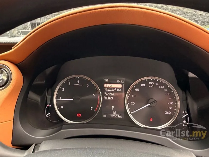 2023 Lexus IS 300 Version L Sedan