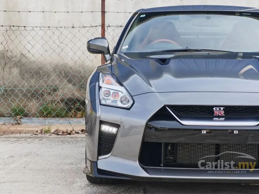 2022 Nissan GT-R Coupe