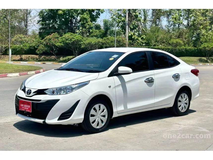2017 Toyota Yaris Ativ J Sedan