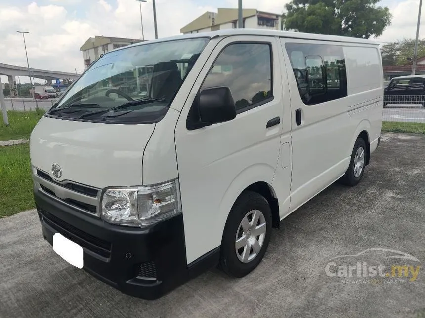 2011 Toyota Hiace Semi Panel Van Van