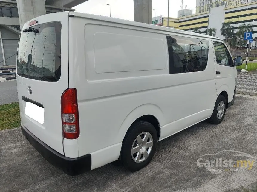 2011 Toyota Hiace Semi Panel Van Van