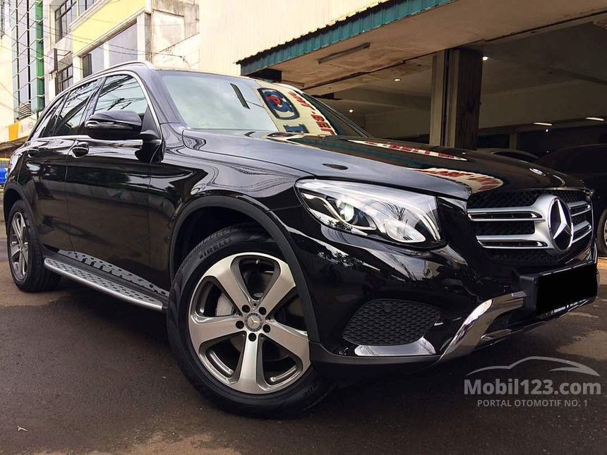 Jual Mobil Mercedes-Benz GLC250 2017 4MATIC 4MATIC 2.0 di 