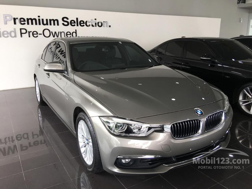 Jual Mobil BMW 320i 2018 Luxury 2.0 di DKI Jakarta Automatic Sedan ...