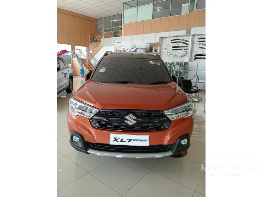 Jual Mobil Suzuki XL7 2023 BETA Hybrid 1.5 di Banten Automatic Wagon Orange Rp 205.000.000
