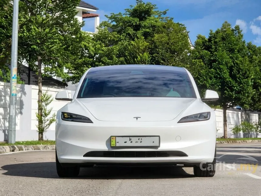2025 TESLA Model 3 Long Range Enhance Autopilot Sedan