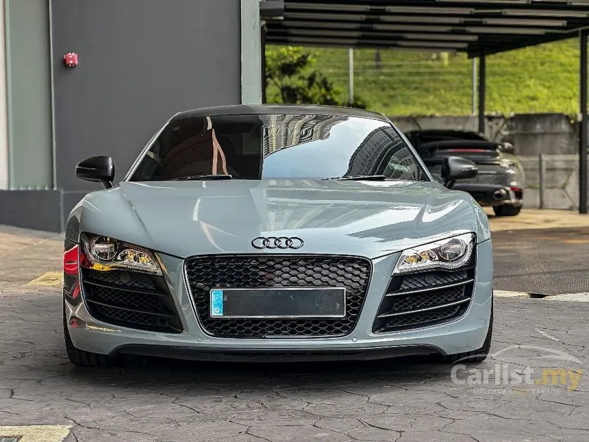 2010 Audi R8 Quattro FSI Coupe
