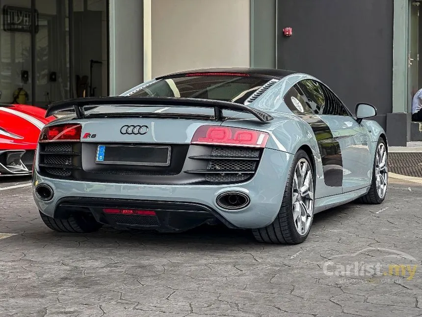 2010 Audi R8 Quattro FSI Coupe