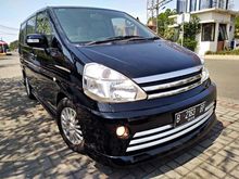 Nissan Serena 2.0 Highway Star Autech 2011 AT Black tipe tertinggi , top condition