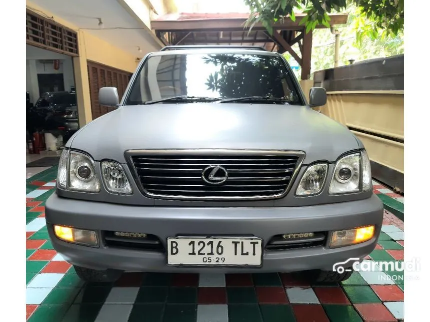 2002 Lexus LX 470 SUV