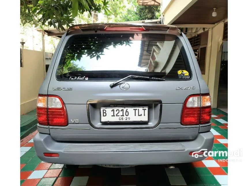 2002 Lexus LX 470 SUV