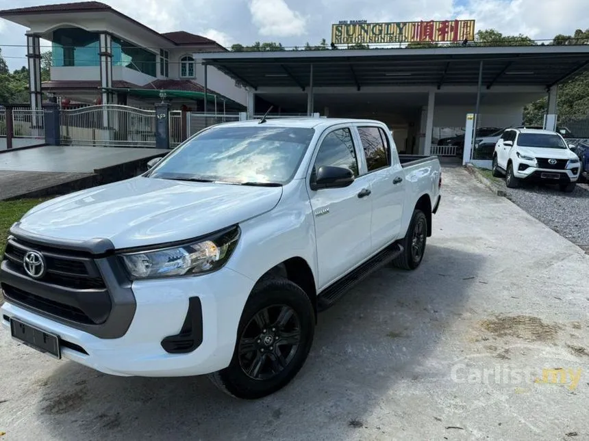 2021 Toyota Hilux E Dual Cab Pickup
