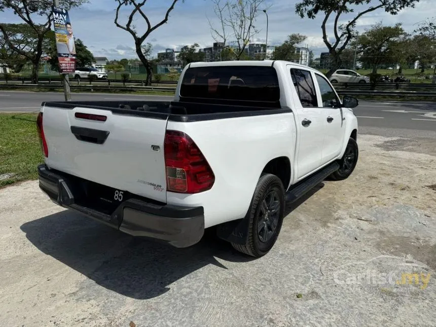 2021 Toyota Hilux E Dual Cab Pickup
