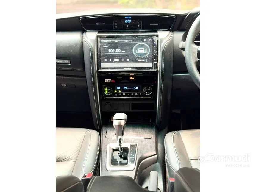 2023 Toyota Fortuner GR Sport 4X2 SUV