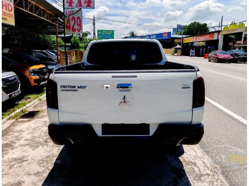 2015 Mitsubishi Triton VGT Adventure Dual Cab 4X4 Pickup