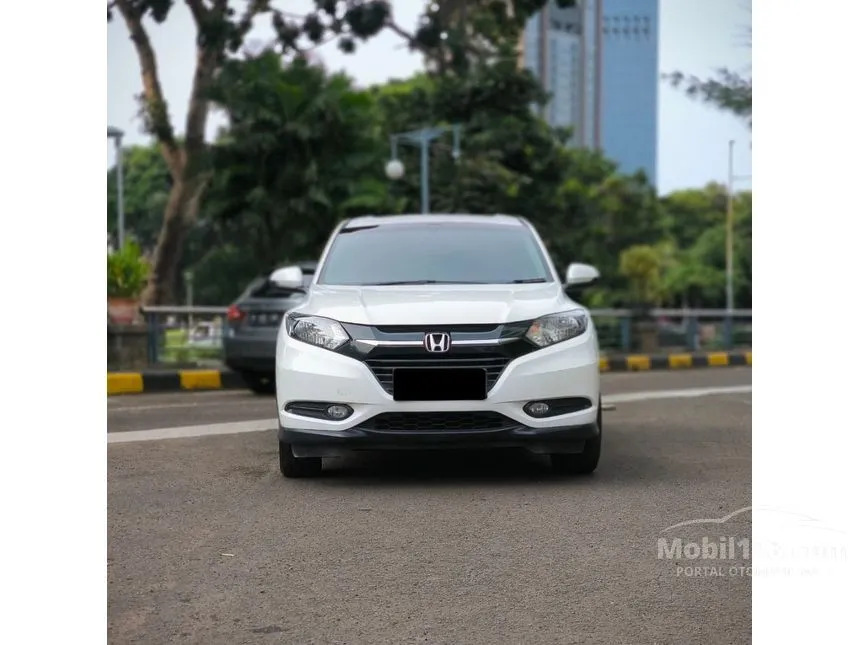 Jual Mobil Honda HR