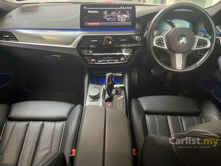 2022 BMW 530i M Sport Sedan