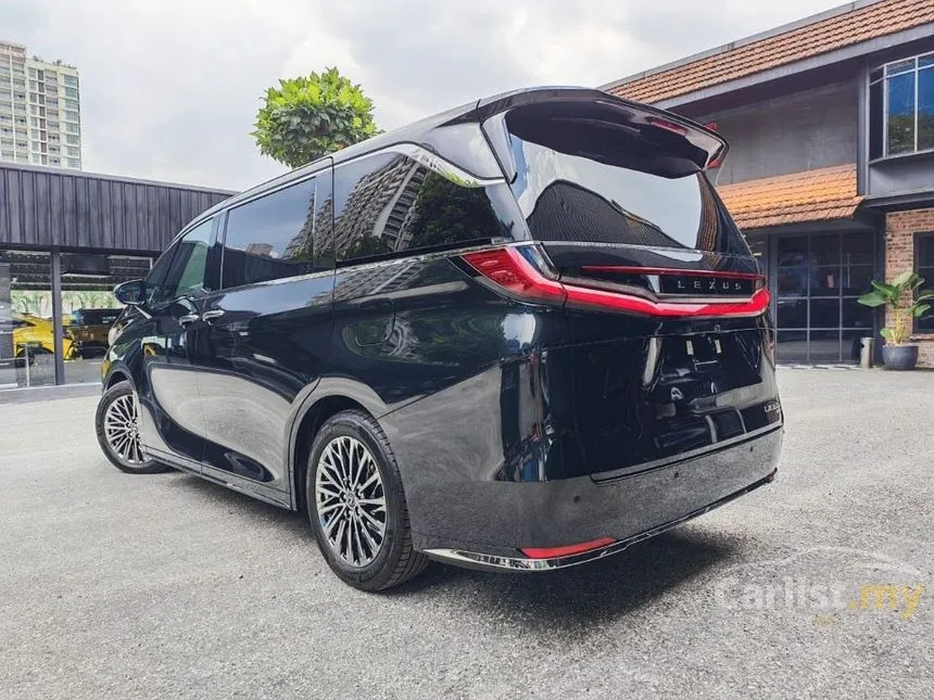 2025 Lexus LM 350h 7 Seater MPV