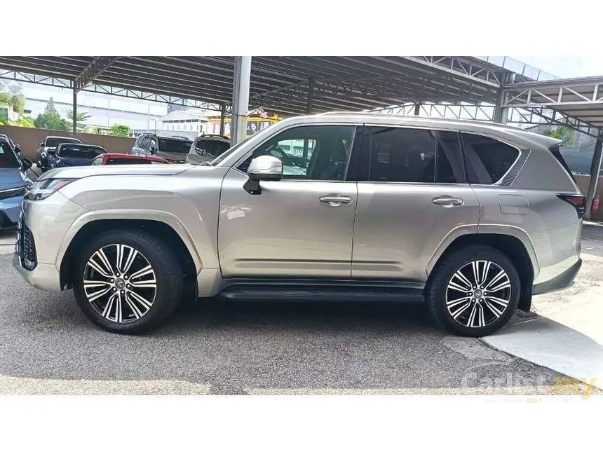 2024 Lexus LX 600 7 seater SUV