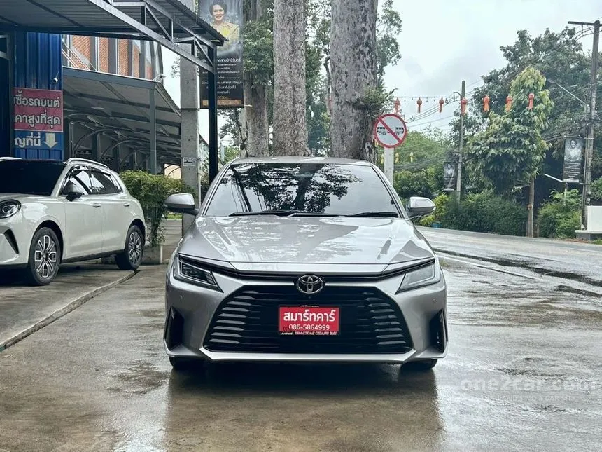 2022 Toyota Yaris Ativ Premium Sedan