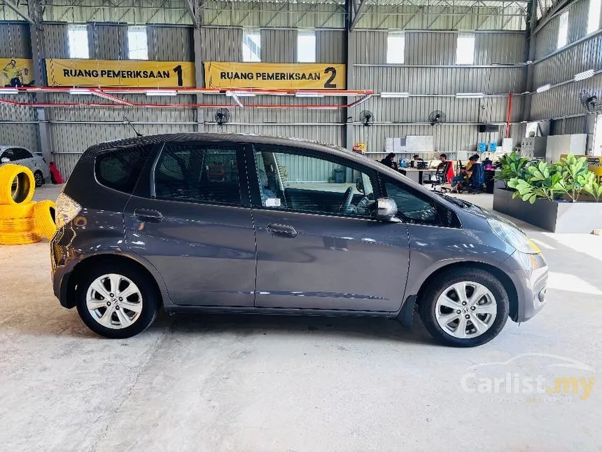 2014 Honda Jazz Hybrid Hatchback