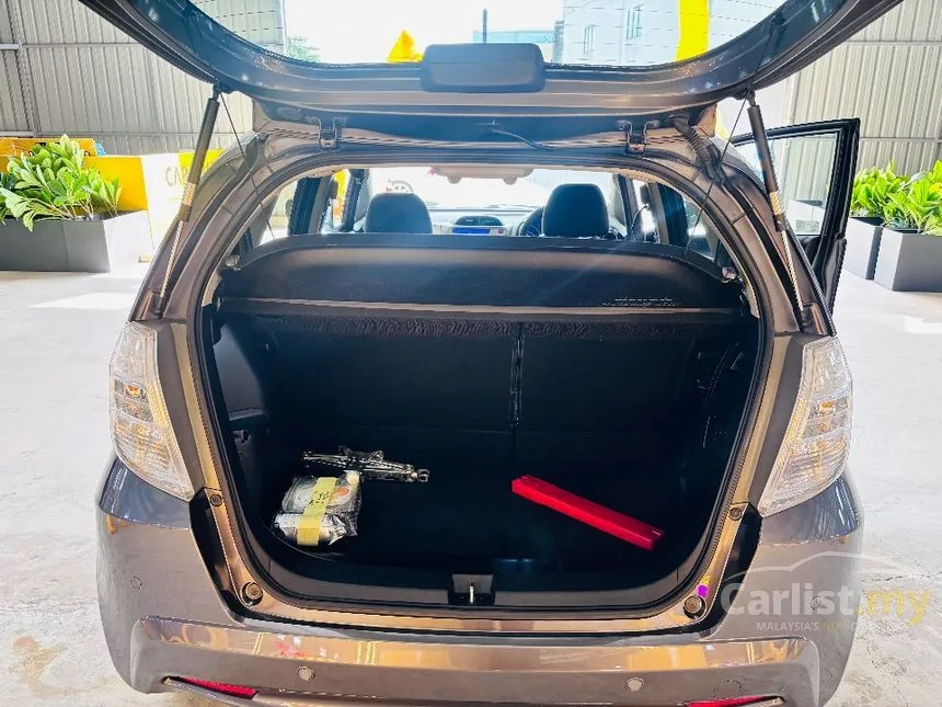 2014 Honda Jazz Hybrid Hatchback