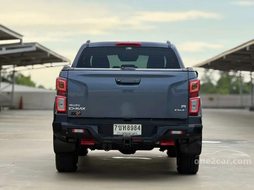 2023 Isuzu D-MAX Vcross M Cab-4 Pickup