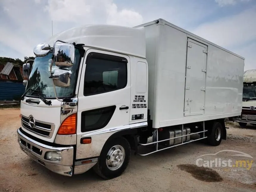 2024 Hino FC7J Cab Chassis