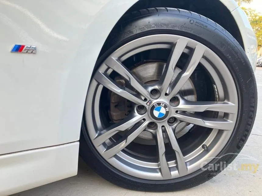 2019 BMW 330e M Sport Sedan