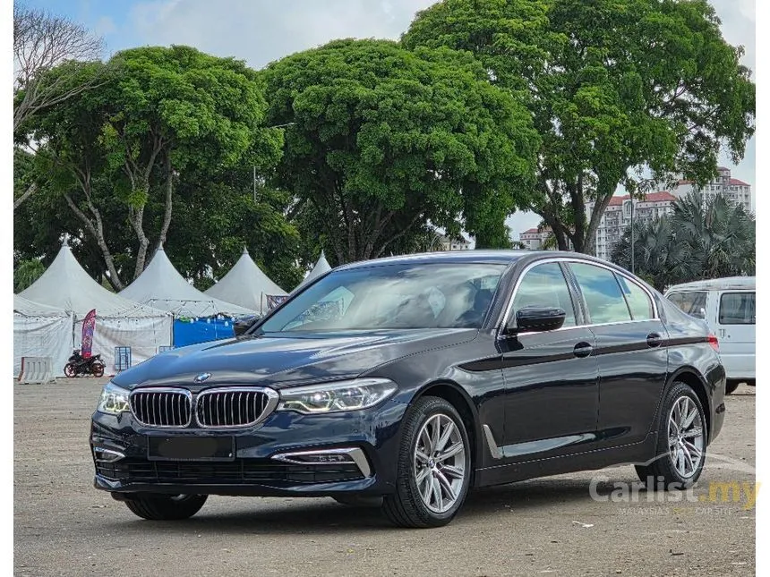 2020 BMW 520i Luxury Sedan