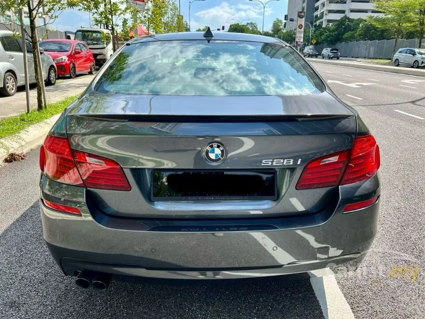 2017 BMW 528i M Sport Sedan